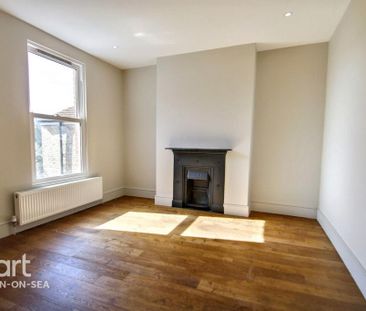 4 bedroom detached house to rent - Photo 6