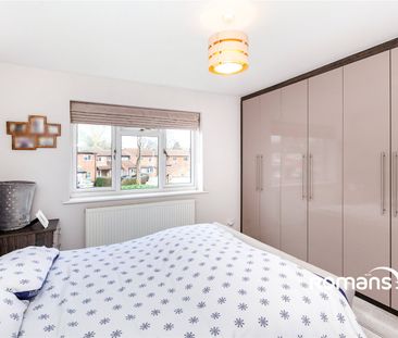 4 bedroom detached to rent - Photo 1