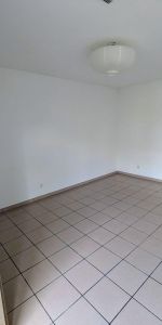 A LOUER STUDIO de 25m², situé au rez-de-chaussée, idéal pour étudiant - idéalement situé centr... - Photo 3