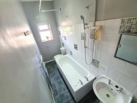 2 bedroom terraced house to rent - Photo 5