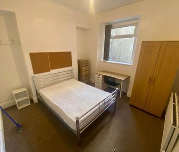 4 bedroom house to rent - Photo 3