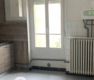 Appartement T3 - cuisine équipée - Rue de Turique - Photo 4