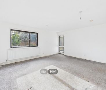 3 bedroom flat to rent - Photo 1