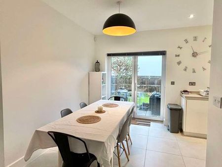 Newcourt Drive, Exeter, EX2 - Photo 3