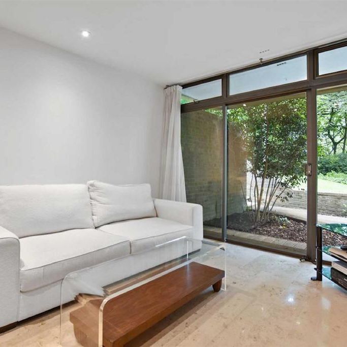 4 bedroom apartment to rent - Photo 1