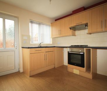 2 bedroom terraced house to rent - Photo 2