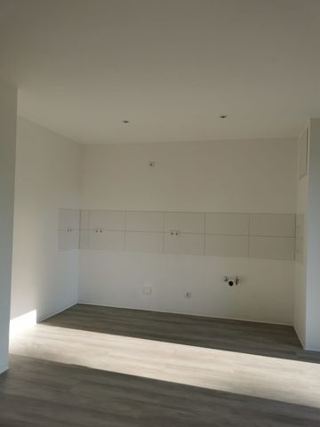 Charmante 2-Zimmerwohnung im Altbau mit Balkon - Photo 3