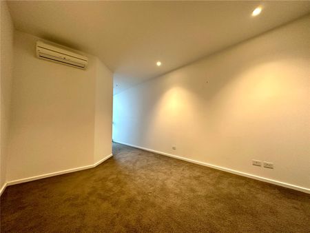 3702/151 City Road - Photo 5