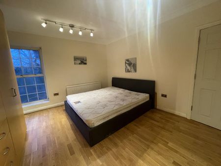 1 bedroom in a house share to rent - Photo 3