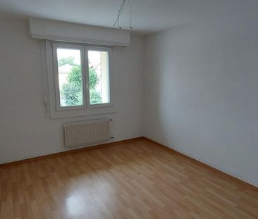 3-room apartment on the 2nd floor with balcony and lots of light - Foto 1