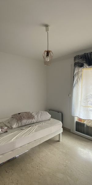 A LOUER STUDIO LUMINEUX / BOULEVARD BAZEILLE TOULON - Photo 1