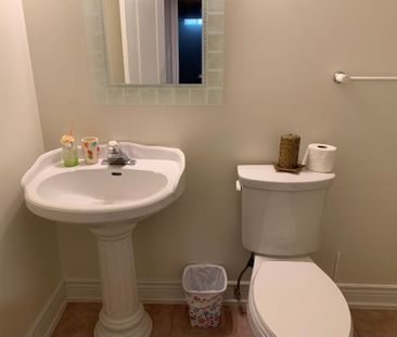 For Lease - 130 Canyon Hill Avenue Unit# Bsmt, Richmond Hill, Ontario - Photo 4