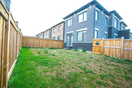 For Lease - 135 Micklefield Avenue, Whitby, Ontario - Photo 2