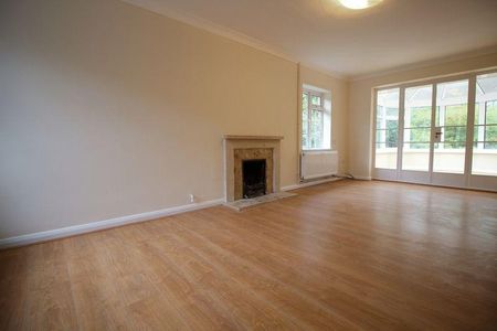 3 bedroom bungalow to rent - Photo 2