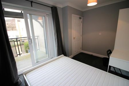 4 bedroom private hall to rent - Photo 5