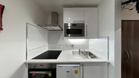 Studio to rent - Photo 5