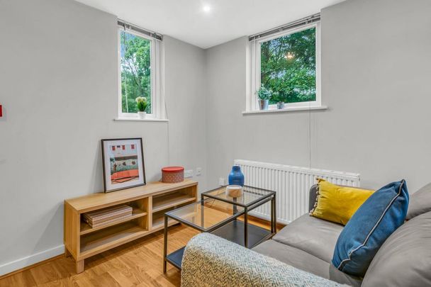 2 bedroom house to rent - Photo 1