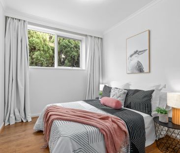 LIGHT FILLED APARTMENT IN KEW - Photo 6