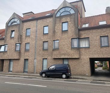 Appartement op 1ste verdieping met 2 slaapkamers en terras. - Photo 1