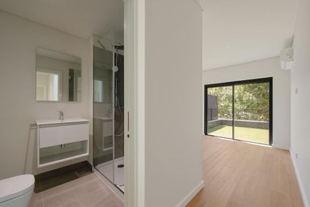 2 room luxury Apartment for rent in Oeiras, Portugal - Photo 5