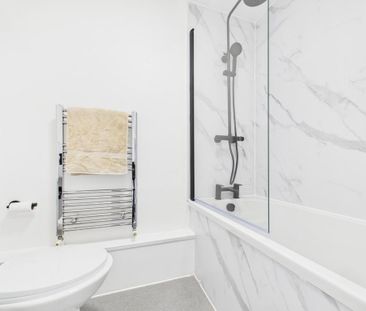 1 bedroom in a house share to rent - Photo 5