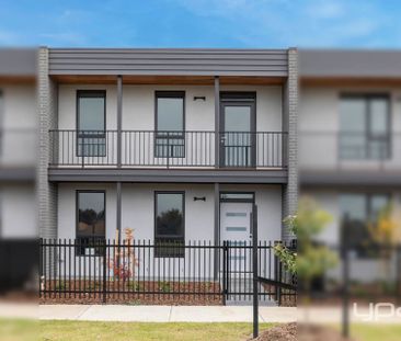 Brand New 3-Bedroom Townhouse in Prime Sunshine North Location - Photo 1