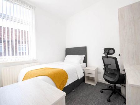 2 bedroom flat share to rent - Photo 4