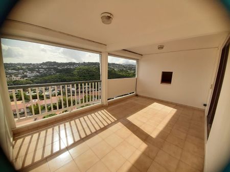 Location appartement 3 pièces, 65.61m², Fort-de-France - Photo 3