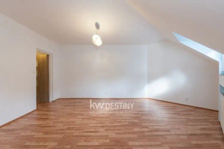 Pronájem prostorného bytu 3+kk (100 m - Fotografie 4