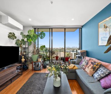 Skyline Serenity: Your Contemporary Oasis - Photo 4