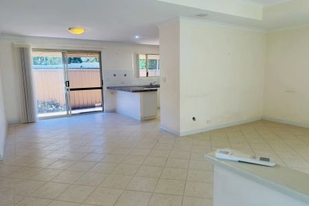 Low maintenance & Convenient - Photo 2