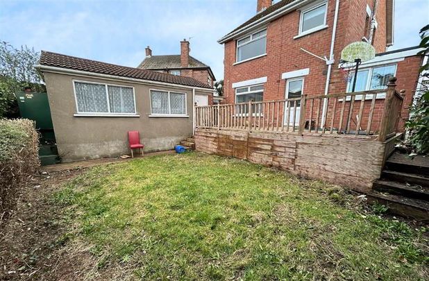 12 Crawfordsburn Road, Bangor, BT19 1BE - Photo 1