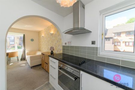 Studio to rent - Photo 5