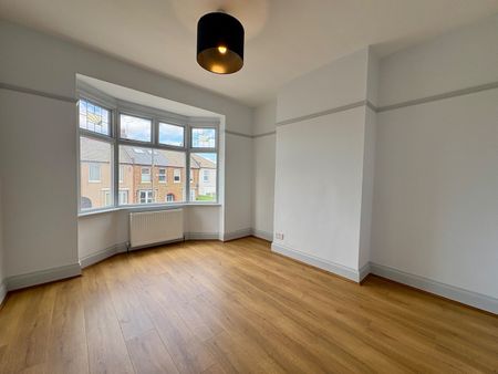 3 Bed Semi-Detached House, Crawley Road, N22 - Photo 2
