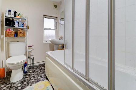 Market Hill, Southam, CV47 0HE - Photo 5