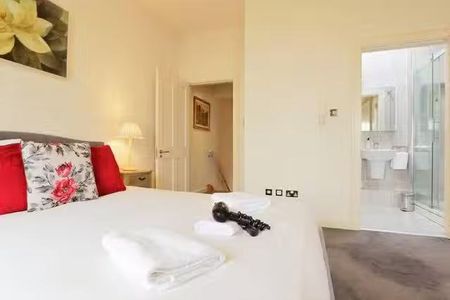 Adelaide Road - Photo 4