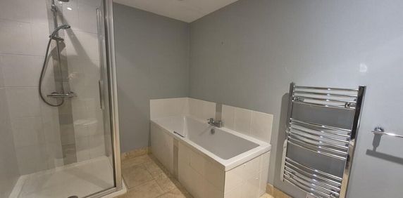 1 bedroom semi-detached house to rent - Photo 2