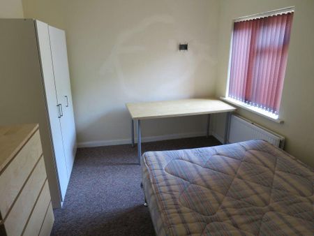 6 bedroom house to rent - Photo 3