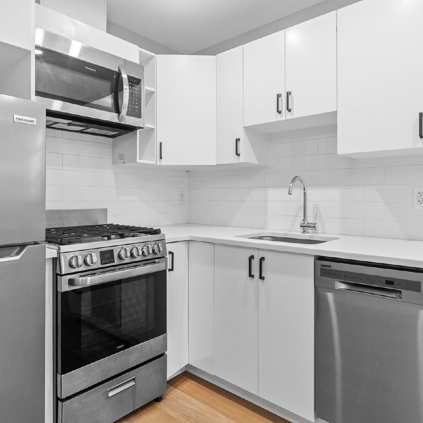 689 Churchill Avenue North - LL03 - Photo 1