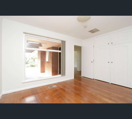 80 Lemont Avenue, Mount Waverley, Vic 3149 - Photo 2