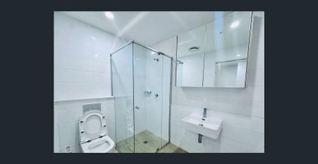 Modern Apartment At Convenient Location - Photo 5