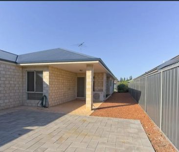 5 Glengarry Way, - Photo 2