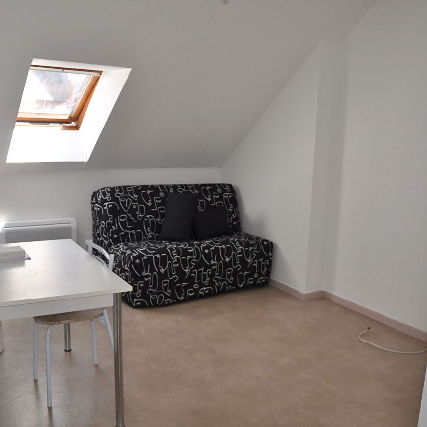 Location Appartement 1 pièce 15m² - Photo 1