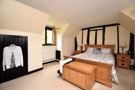 Alnesbourne Priory, Nacton, Ipswich, Suffolk, IP10 0JW - Photo 3