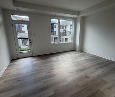 For Lease - 59 PEAREN Lane, Barrie, Ontario - Photo 6