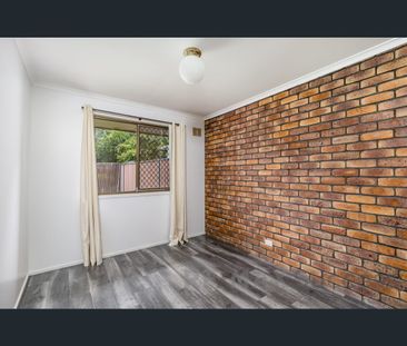 2/53 Cleary Street, Centenary Heights, Qld 4350 - Photo 2