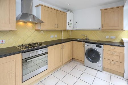 32 Rutland Street, Belfast, BT7 2FJ - Photo 4