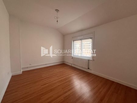 Location Maison 3 pièces 82m² MARCQ EN BAROEUL 59700 - Photo 2