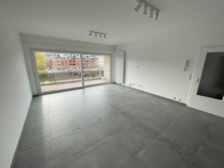 Appartement te huur - Foto 2
