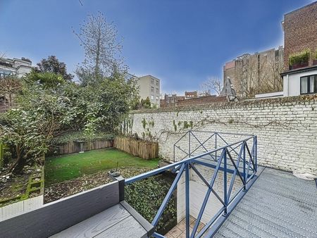 Appartement te huur in Ixelles - Photo 3